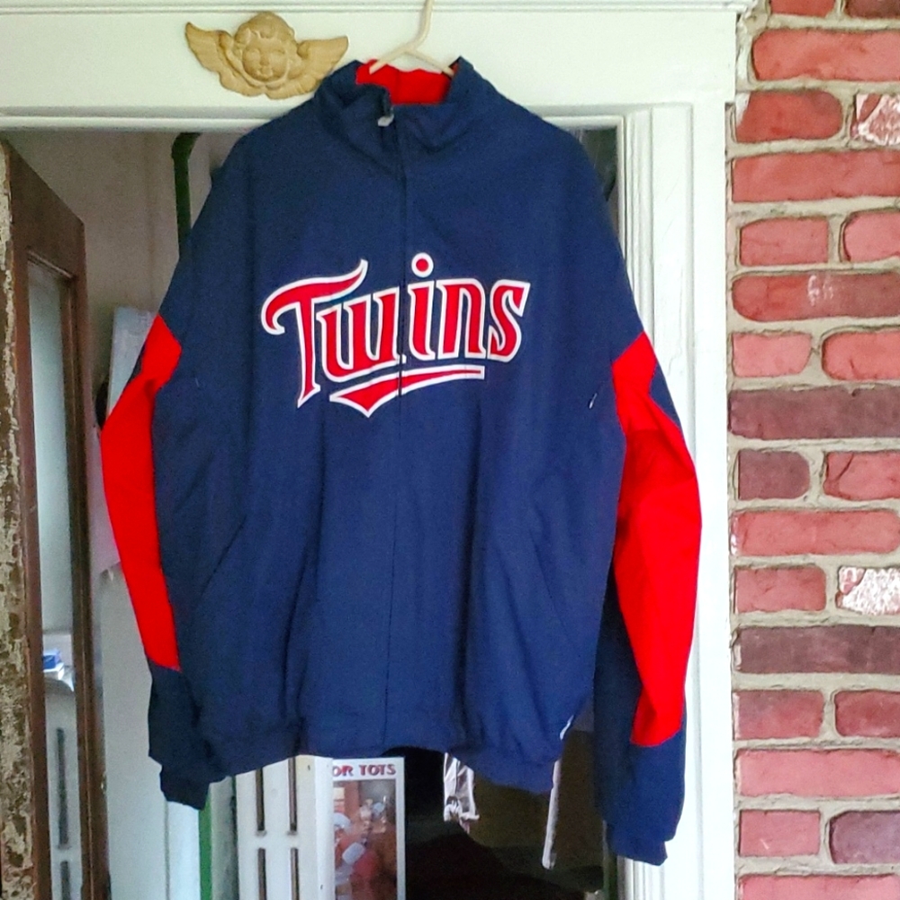 Minnesota Twins therma base jacket nwot